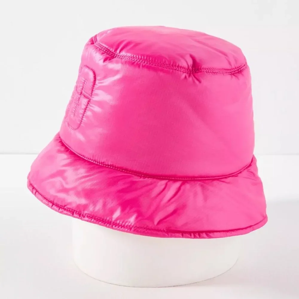 NWT UGG Quilted Logo Bucket Hat - Size S/M - Picture 2 of 10